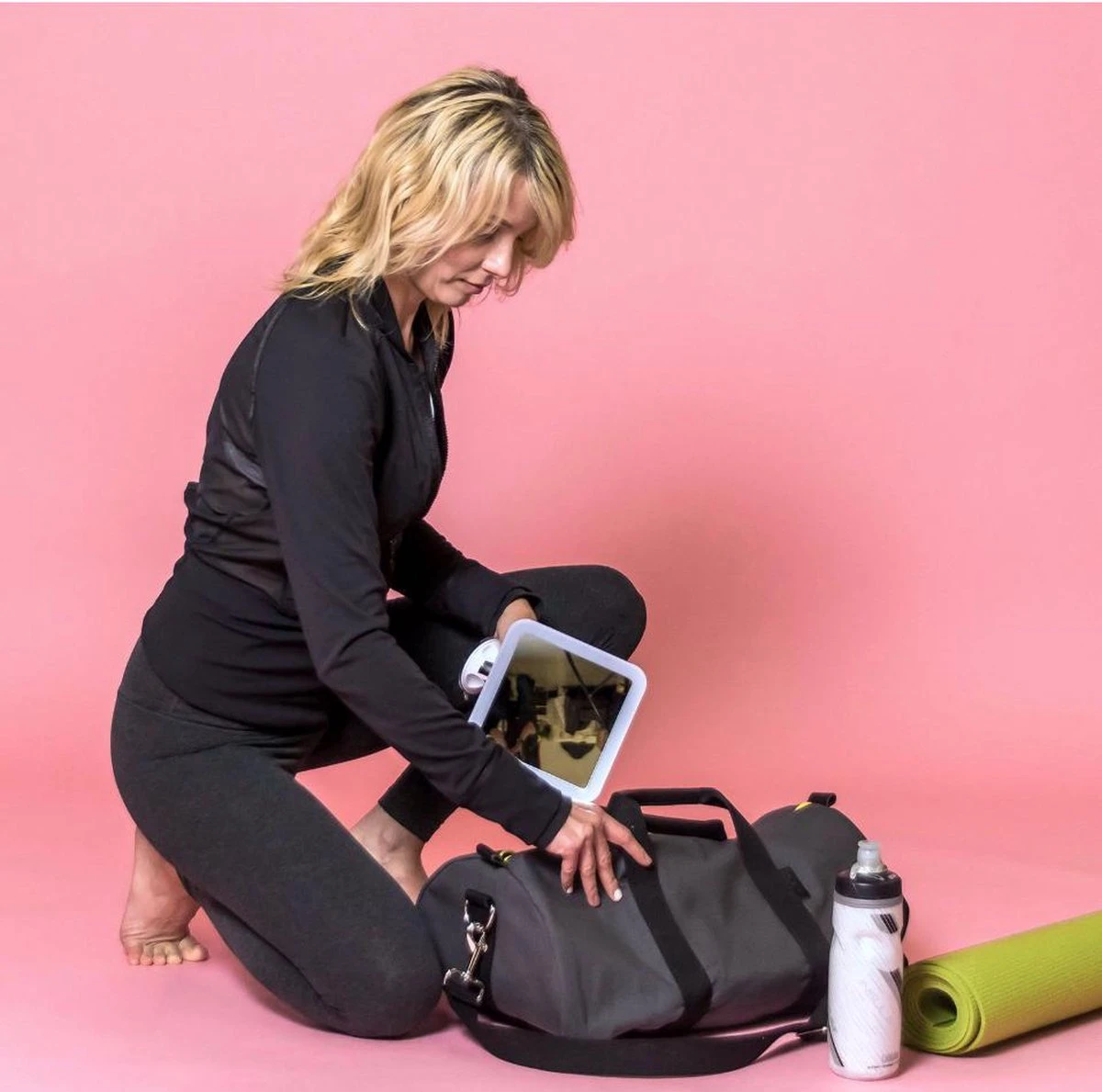 Melodii ML10X - Make Up Spiegel Met LED Verlichting - Scheerspiegel - 10x Vergroting - Met Tru-Daylight Verlichting - Voor Hem En Voor Haar 6 Melodii ML10X - Make Up Spiegel Met LED Verlichting - Scheerspiegel - 10x Vergroting - Met Tru-Daylight Verlichting - Voor Hem En Voor Haar - Image 6