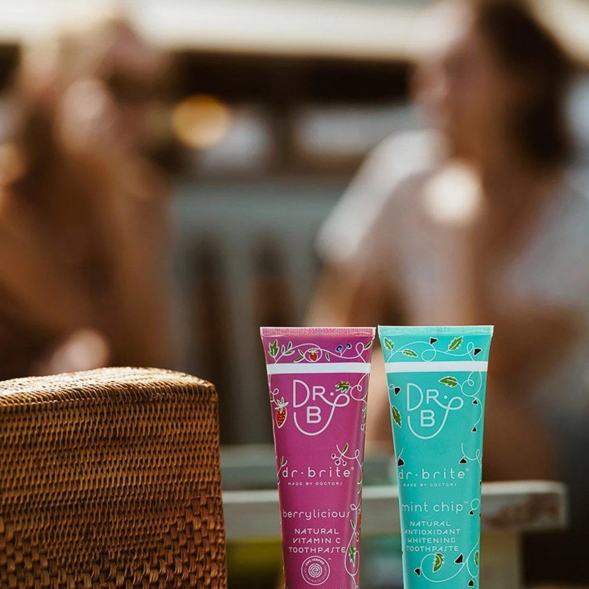 Dr. Brite 100% Natuurlijke Tandpasta Met Charcoal (houtskool) Voor Witte Tanden En Gezond Tandvlees 3 Dr. Brite 100% Natuurlijke Tandpasta Met Charcoal (houtskool) Voor Witte Tanden En Gezond Tandvlees - Image 3