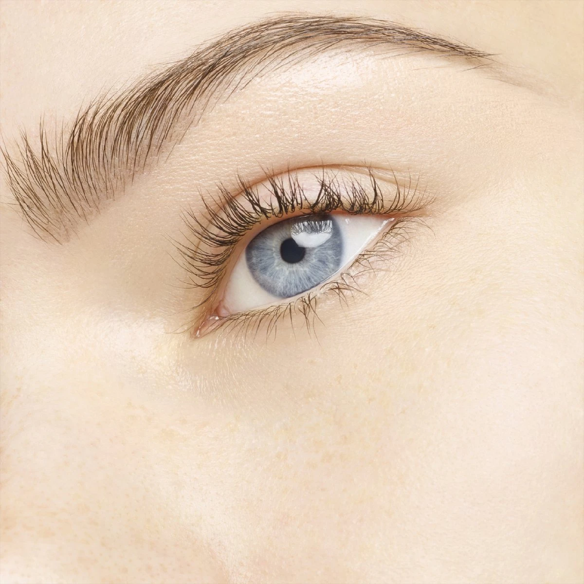 Yves Saint Laurent Touche Eclat Concealer - 1 Rose Radiance 4 Yves Saint Laurent Touche Eclat Concealer - 1 Rose Radiance - Image 4