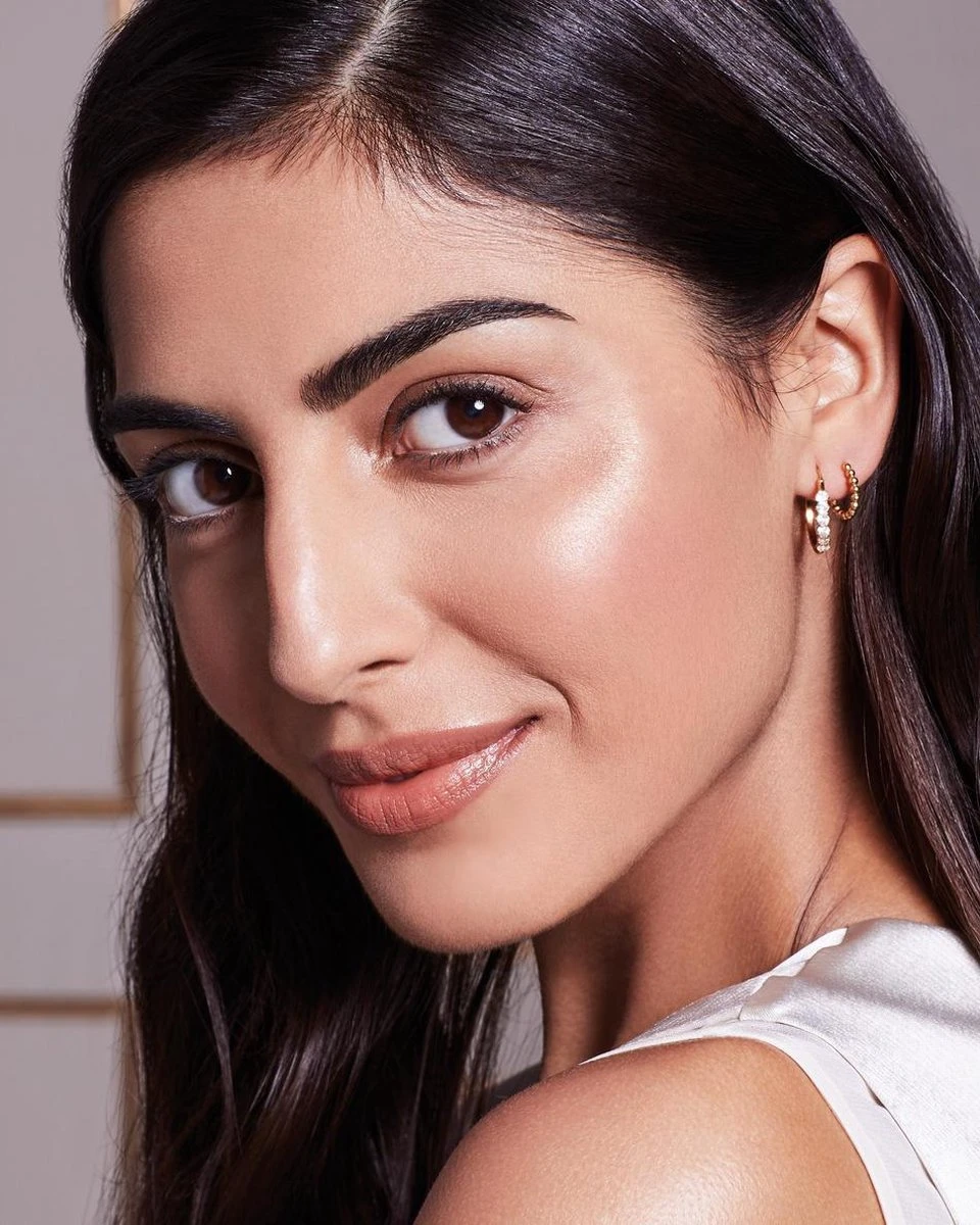 Max Factor Radiant Lift FD - 77 Golden Tan 7 Max Factor Radiant Lift FD - 77 Golden Tan - Afbeelding 7