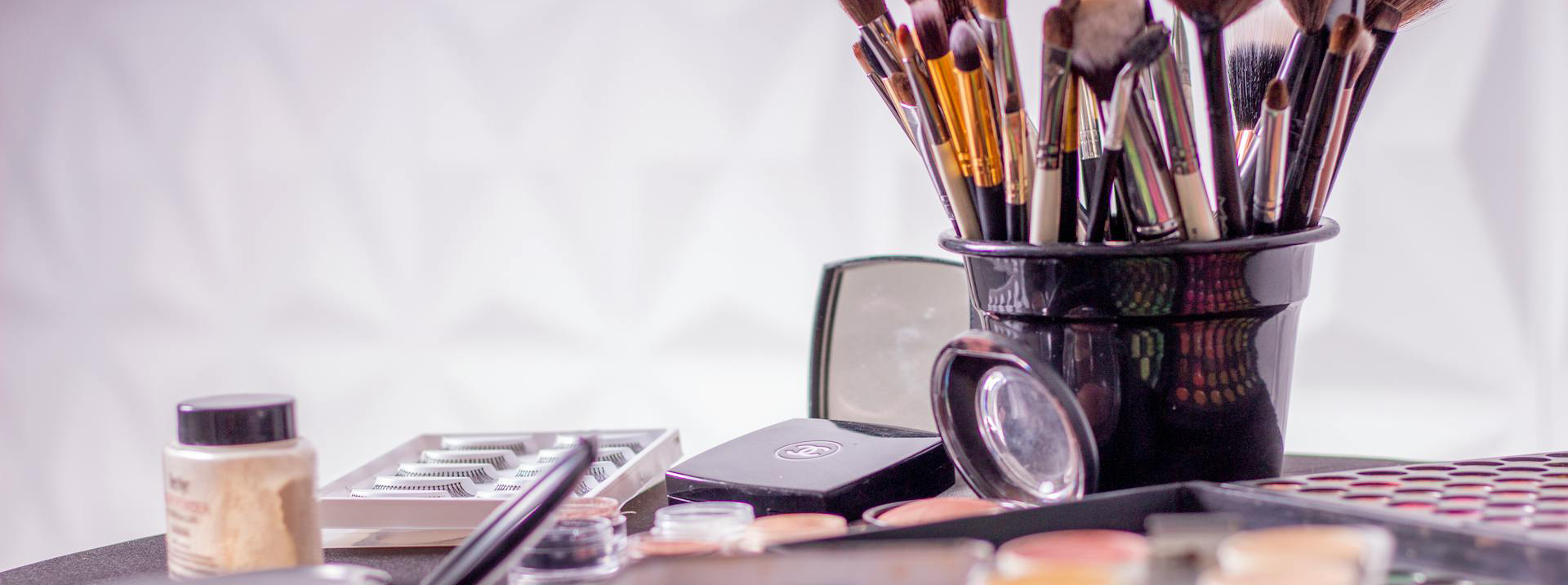 Modecosmetica -Modecosmetica pexels andersonguerra 1115128